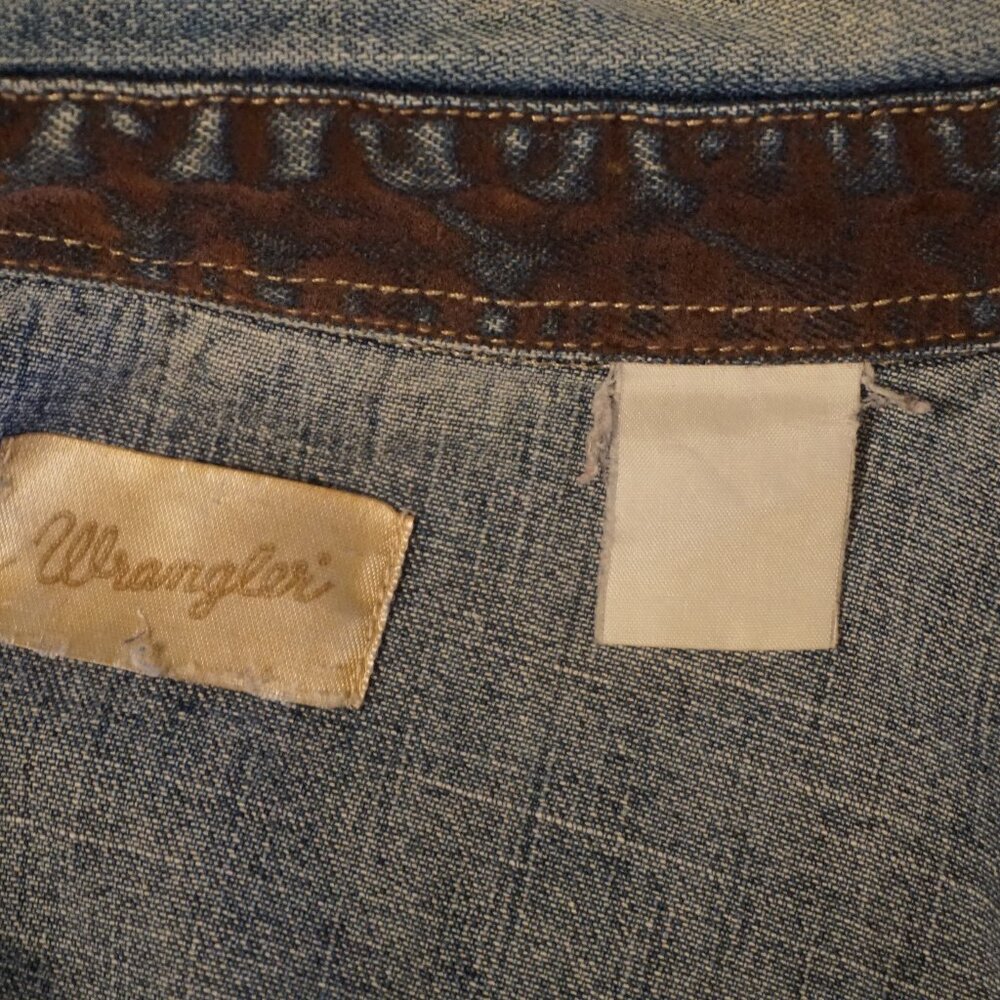 Vintage Wrangler Denim Western-Wild Horses Long Sleeve Button Up Shirt L - Picture 7 of 9